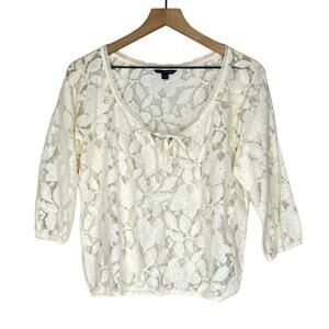 2011 American Eagle floral lace off white sheer blouse size Small